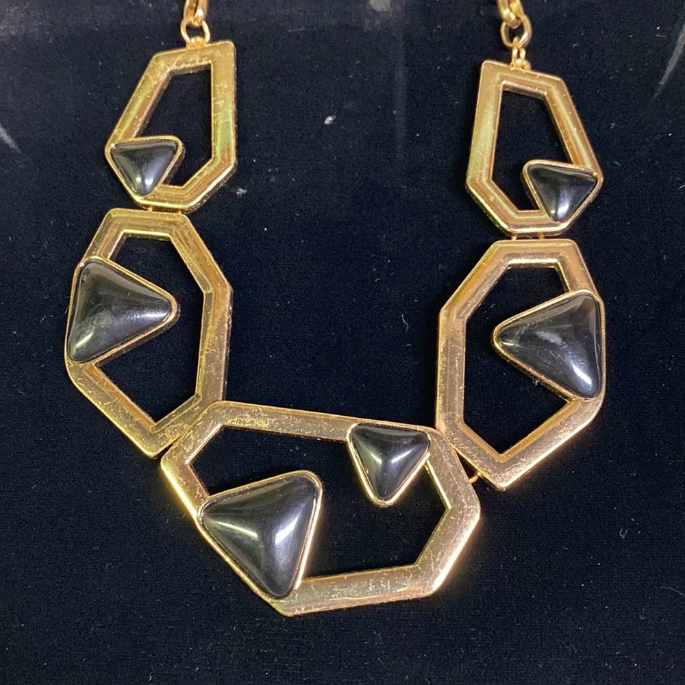 Gold and black stones necklace 3/10$ - Picture 2 of 6